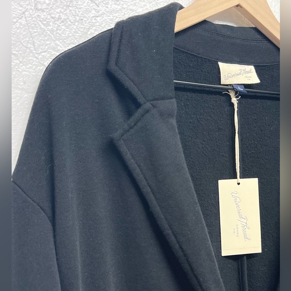 Universal Thread Women’s - Long Sleeve Blazer/ Jacket - Black - XL - Picture 2 of 10